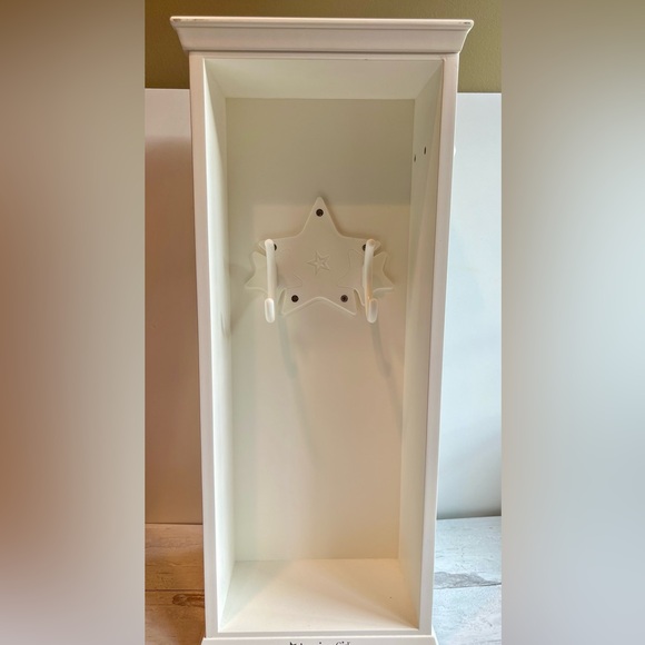 AMERICAN GIRL DOLL White Storage Tower - Picture 2 of 3